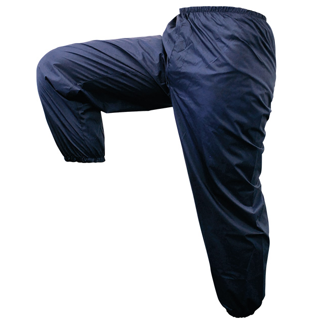 前開きナイロンパンツ